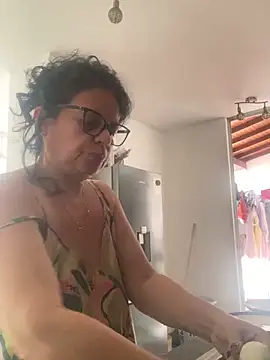 Sharongirl07 online show from April 23, 2026, 12:40 pm