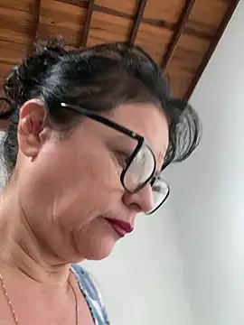 Sharongirl07 online show from April 27, 2026, 12:14 pm