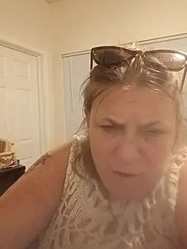 Playmate86 online show from March 24, 2026, 1:32 am