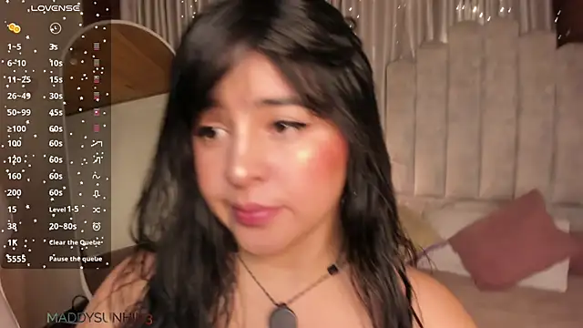 sunshine maddy online show from April 30, 2026, 11:42 pm