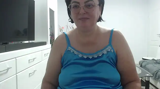 Amandamuller1982 online show from December 6, 2024, 7:56 pm