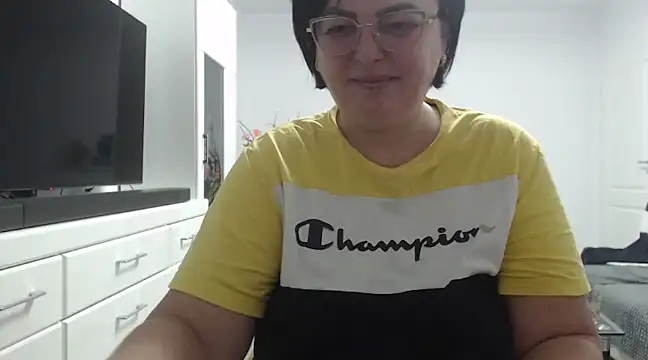 Amandamuller1982 online show from December 9, 2024, 12:45 am