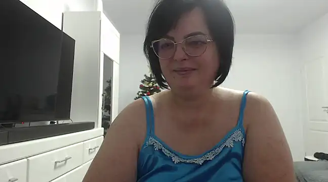 Amandamuller1982 online show from December 17, 2024, 5:51 am
