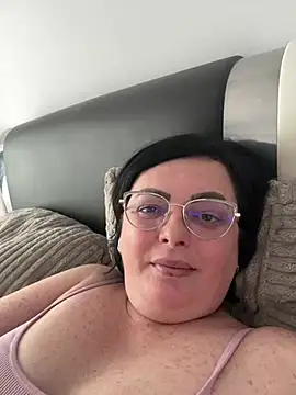 Amandamuller1982 online show from December 20, 2024, 10:49 am