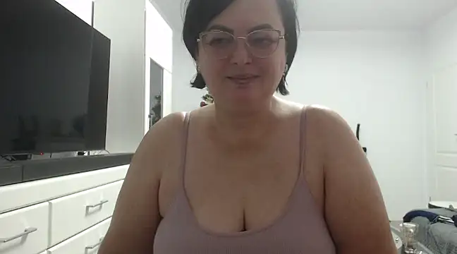 Amandamuller1982 online show from December 23, 2024, 2:13 am