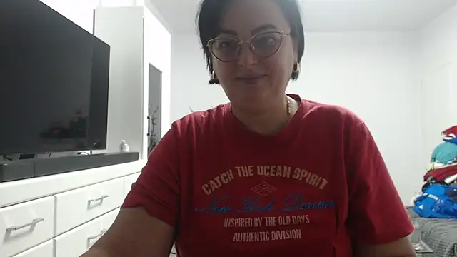 Amandamuller1982 online show from September 24, 2025, 11:19 pm