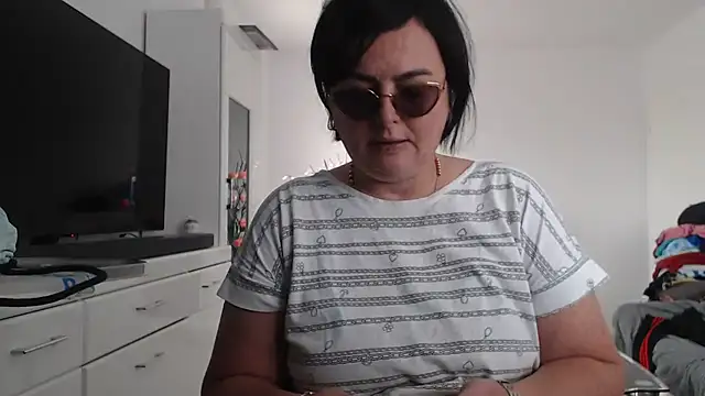 Amandamuller1982 online show from October 5, 2025, 10:02 am