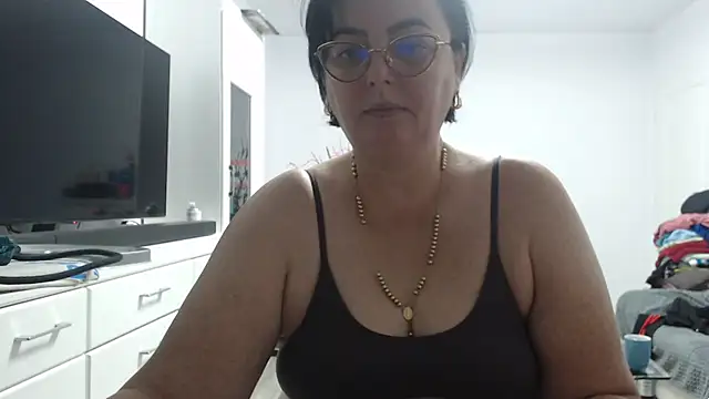 Amandamuller1982 online show from October 5, 2025, 10:07 pm