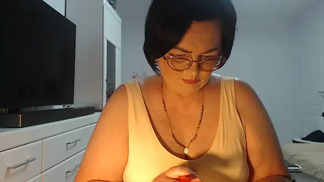 Amandamuller1982 online show from June 10, 2026, 9:03 pm