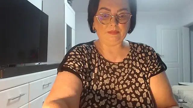 Amandamuller1982 online show from June 20, 2026, 7:27 pm