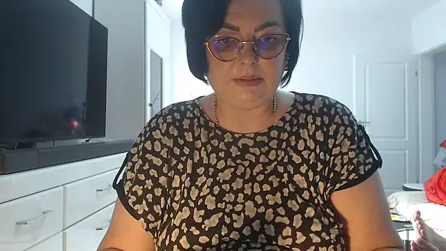 Amandamuller1982 online show from June 27, 2026, 5:23 am