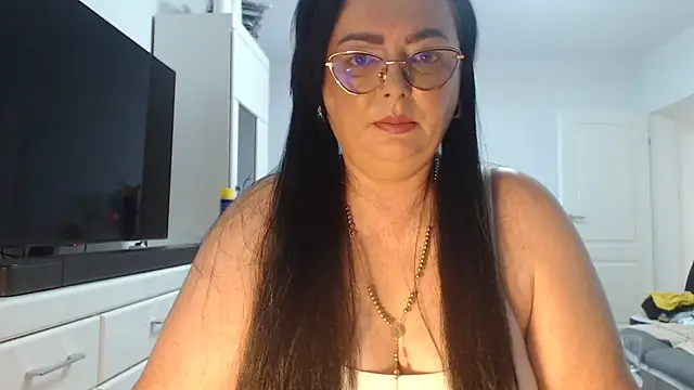 Amandamuller1982 online show from June 28, 2026, 4:13 pm