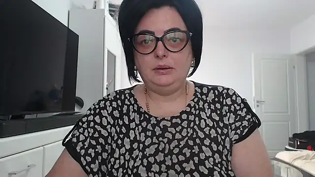 Amandamuller1982 online show from July 8, 2026, 5:56 am