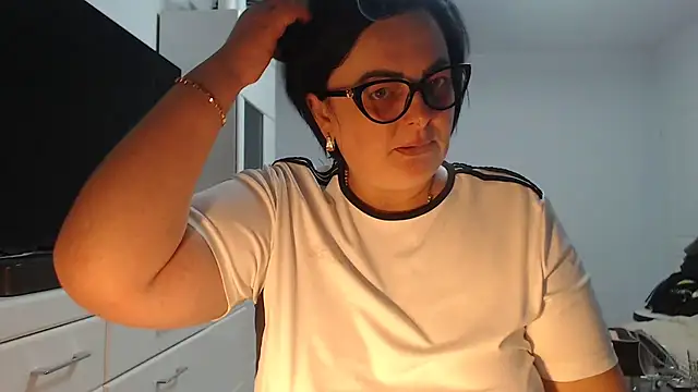 Amandamuller1982 online show from July 15, 2026, 9:31 pm
