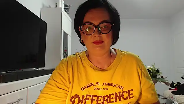 Amandamuller1982 online show from July 19, 2026, 9:40 pm
