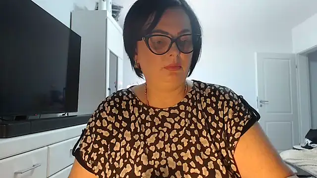 Amandamuller1982 online show from July 29, 2026, 9:40 am