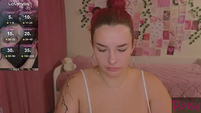 CookyDaisy online show from September 18, 2025, 7:49 pm