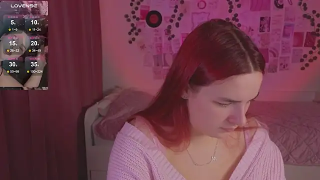 CookyDaisy online show from October 27, 2025, 1:59 pm