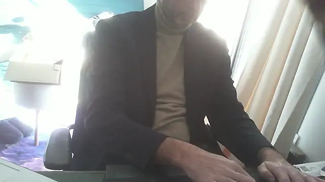 shyfrenchcock1 online show from January 17, 2025, 11:27 am