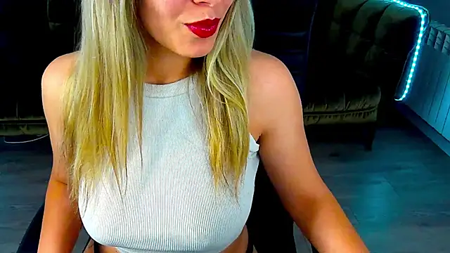 Snapshot of SashaBloom__ chatting on January 14, 2025, 1:28 pm SashaBloom online show from January 14, 2025, 1:28 pm