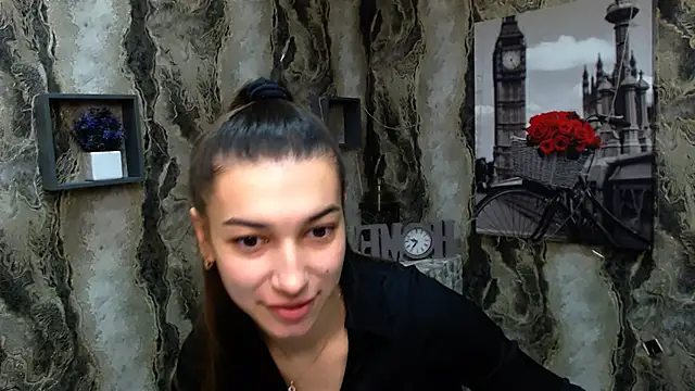 KarolinaRosse  online show from January 8, 2025, 7:03 am