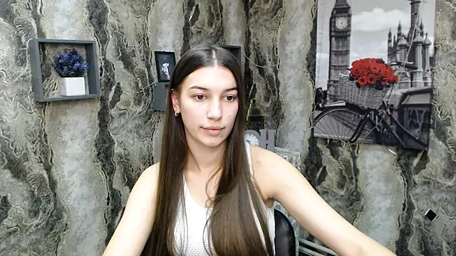 KarolinaRosse  online show from February 3, 2025, 9:52 am