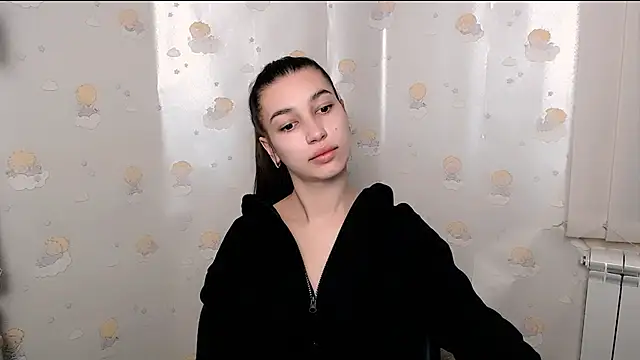 KarolinaRosse  online show from February 4, 2025, 6:46 am