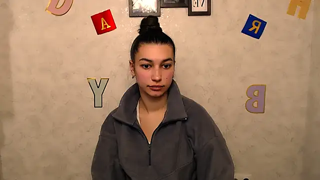 KarolinaRosse  online show from February 20, 2025, 10:05 am