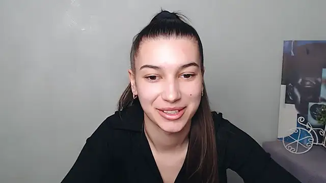 KarolinaRosse  online show from March 17, 2025, 2:45 pm