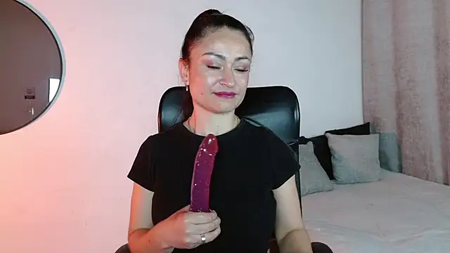 SaraMilf 69 online show from December 20, 2024, 4:04 pm