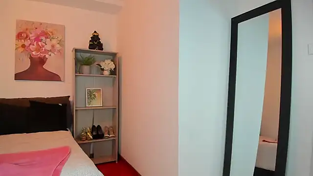 SaraMilf 69 online show from March 15, 2026, 3:56 am