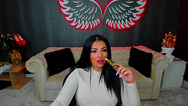 anemarieejolie online show from December 2, 2025, 5:08 pm