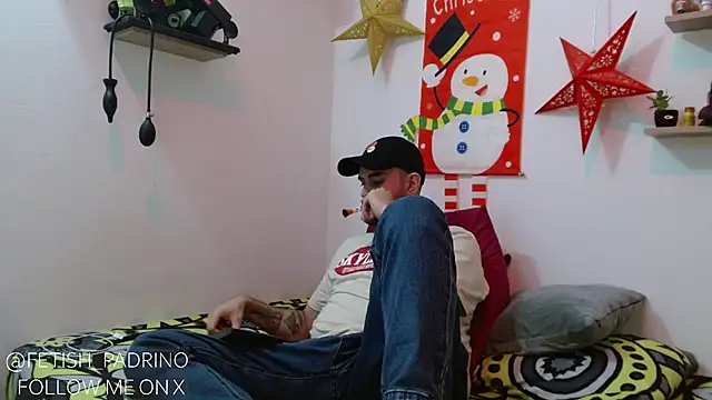 fetish padrino online show from January 3, 2025, 10:40 pm