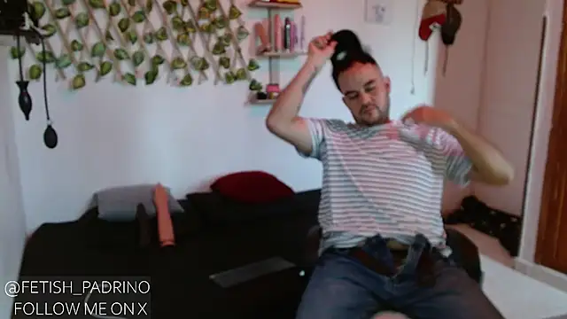 fetish padrino online show from January 16, 2025, 9:19 pm