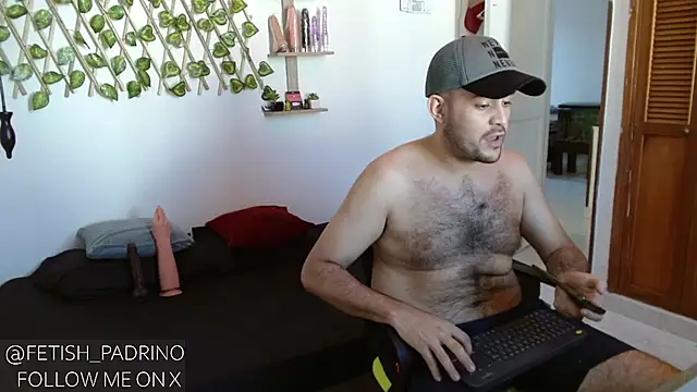 fetish padrino online show from January 19, 2025, 3:10 pm