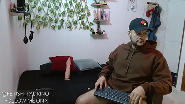 fetish padrino online show from January 22, 2025, 9:46 am