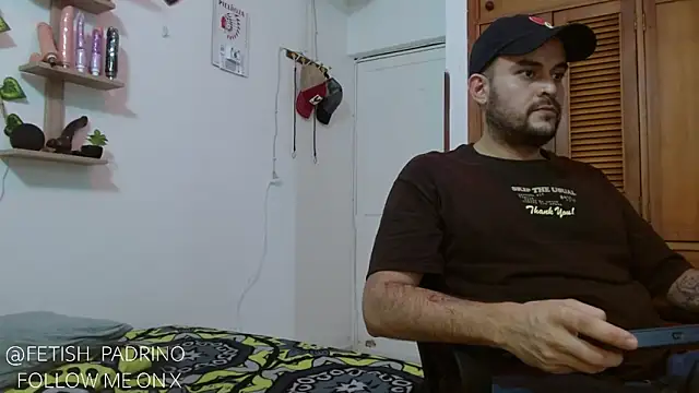 fetish padrino online show from March 6, 2025, 9:09 pm