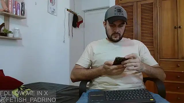fetish padrino online show from March 13, 2025, 3:28 pm