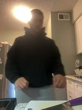 Snapshot of LATINMOBB chatting on December 13, 2024, 6:16 pm LATINMOBB online show from December 13, 2024, 6:16 pm