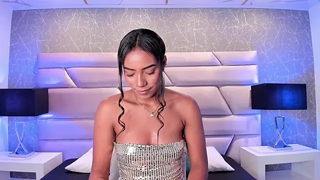 ChloeTayylor  online show from January 24, 2025, 8:43 pm