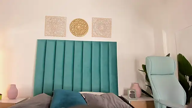 ChloeTayylor  online show from March 15, 2025, 8:54 pm