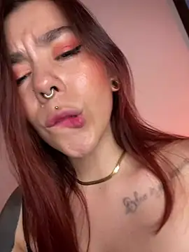 Snapshot of luccianagreyy chatting on January 18, 2025, 11:44 pm luccianagreyy online show from January 18, 2025, 11:44 pm