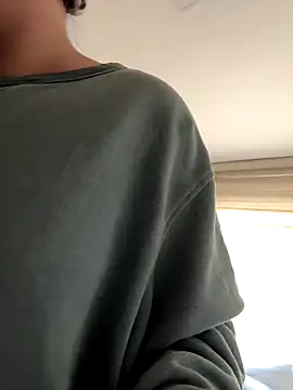 PoliBenett  online show from September 29, 2025, 3:17 pm