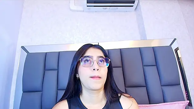 Amy wats0n online show from May 6, 2026, 7:30 pm