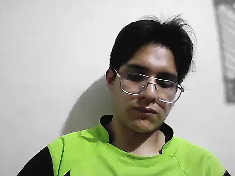 Snapshot of HardDick2 chatting on February 25, 2026, 5:28 am HardDick2 online show from February 25, 2026, 5:28 am