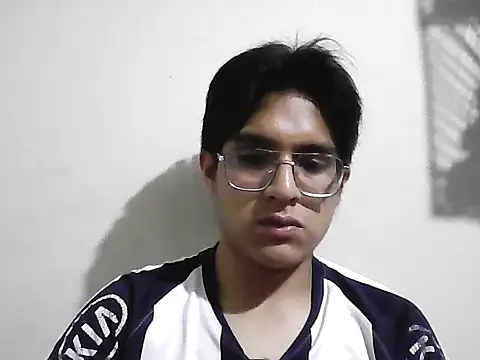 Snapshot of HardDick2 chatting on March 14, 2026, 5:46 am HardDick2 online show from March 14, 2026, 5:46 am