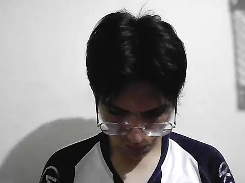 Snapshot of HardDick2 chatting on March 16, 2026, 5:44 am HardDick2 online show from March 16, 2026, 5:44 am