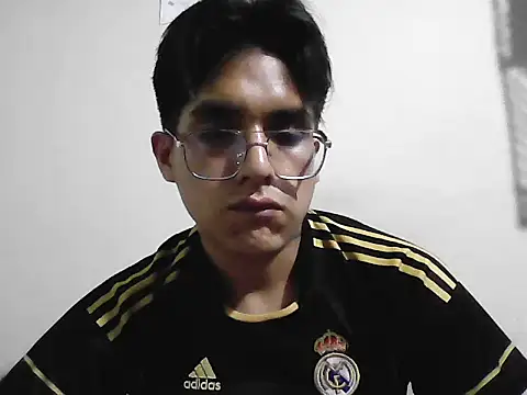 Snapshot of HardDick2 chatting on March 27, 2026, 8:26 am HardDick2 online show from March 27, 2026, 8:26 am