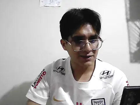 Snapshot of HardDick2 chatting on March 31, 2026, 4:57 am HardDick2 online show from March 31, 2026, 4:57 am