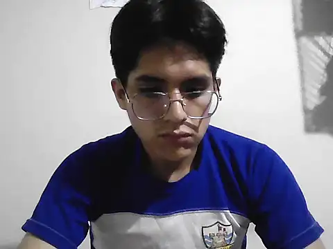 Snapshot of HardDick2 chatting on April 6, 2026, 4:46 am HardDick2 online show from April 6, 2026, 4:46 am